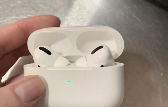 AirPods Pro