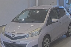 Toyota Vitz, 2013