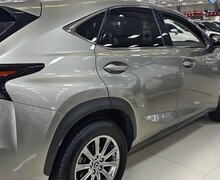 Lexus NX, 2021