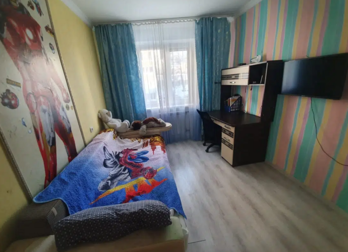 Продаётся 4-комн. квартира, 84.6 м²