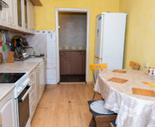 Продаётся 4-комн. квартира, 87 м²