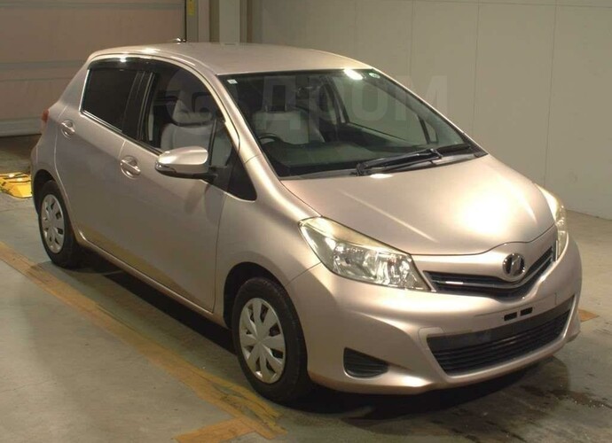 Toyota Vitz, 2011