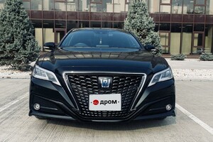 Toyota Crown, 2020